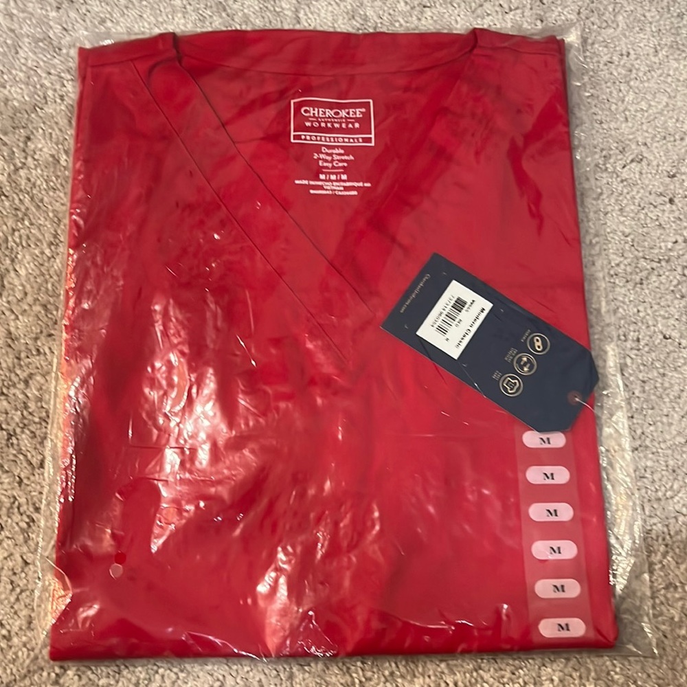 Cherokee workwear scrubs medium red!